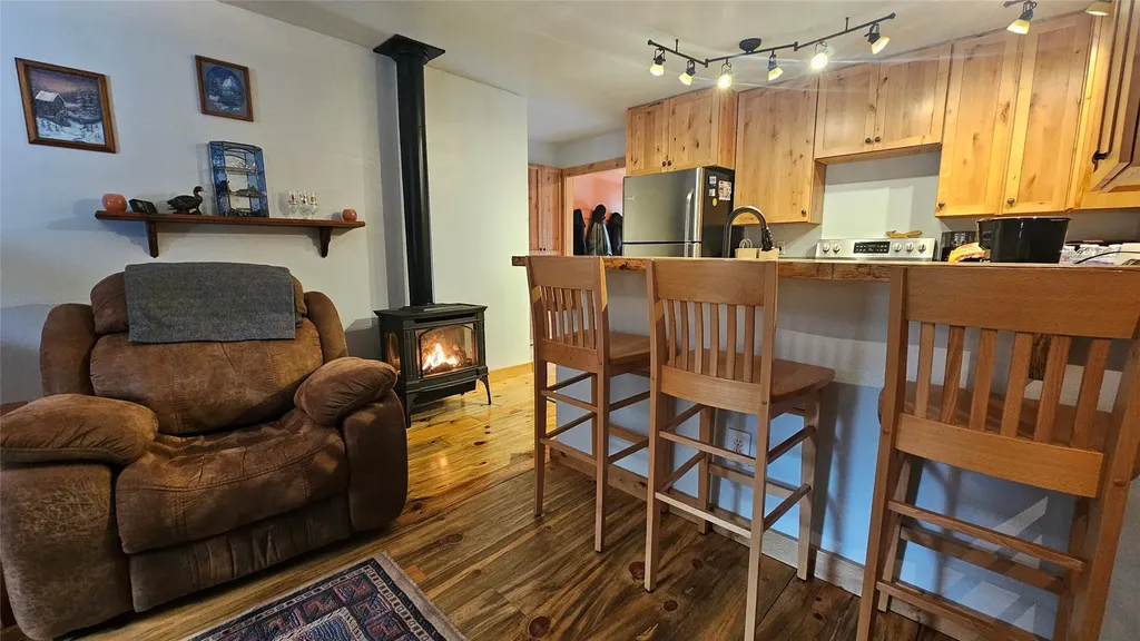 873 D Street Lincoln MT 59639