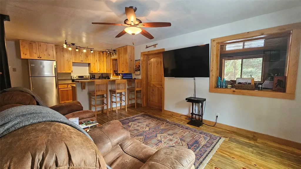 873 D Street Lincoln MT 59639