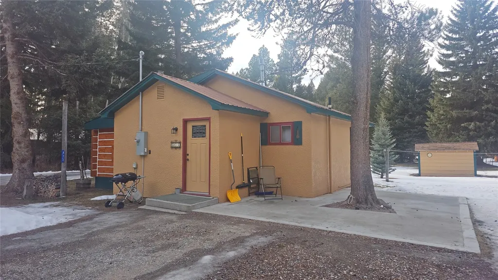 873 D Street Lincoln MT 59639