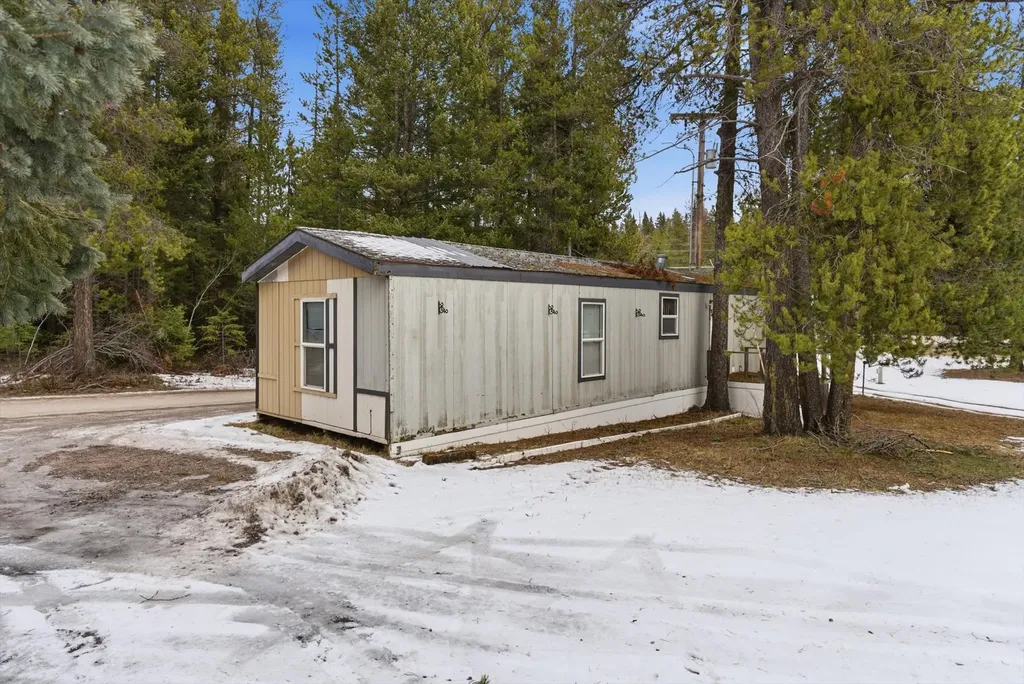 9590 Us Highway 2 E Martin City MT 59926