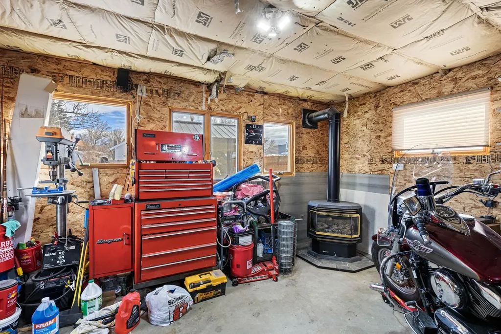 802 5th Avenue S Lewistown MT 59457