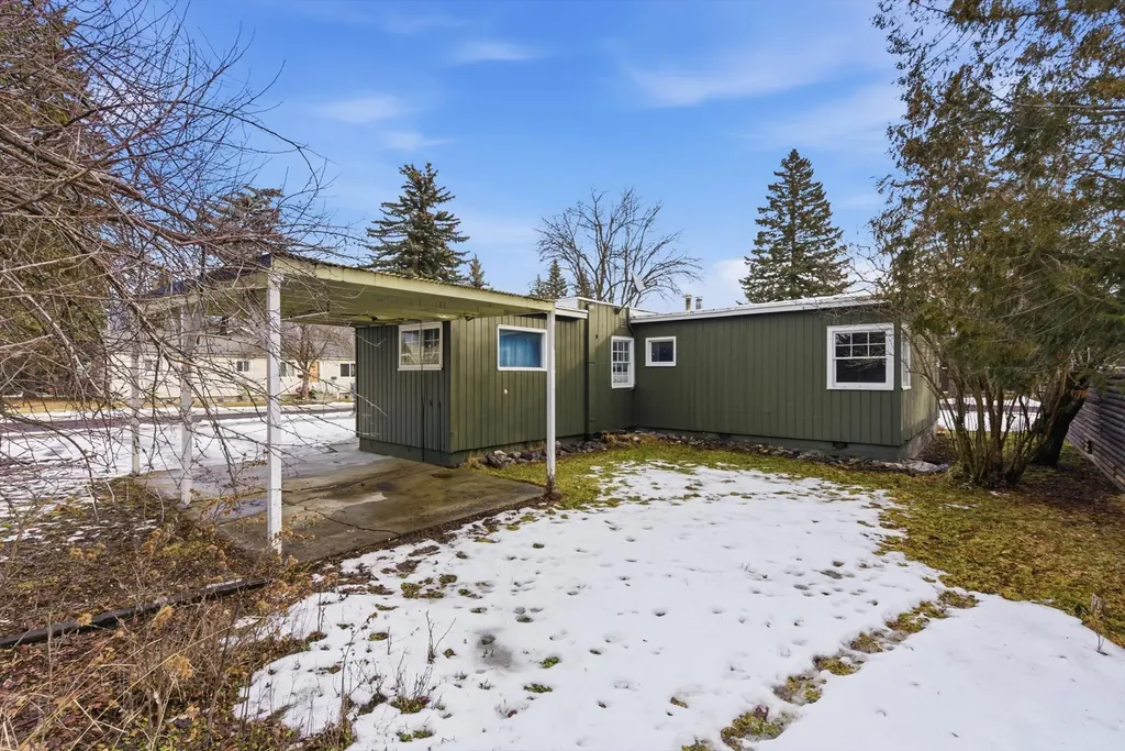 602 Park Avenue Whitefish MT 59937