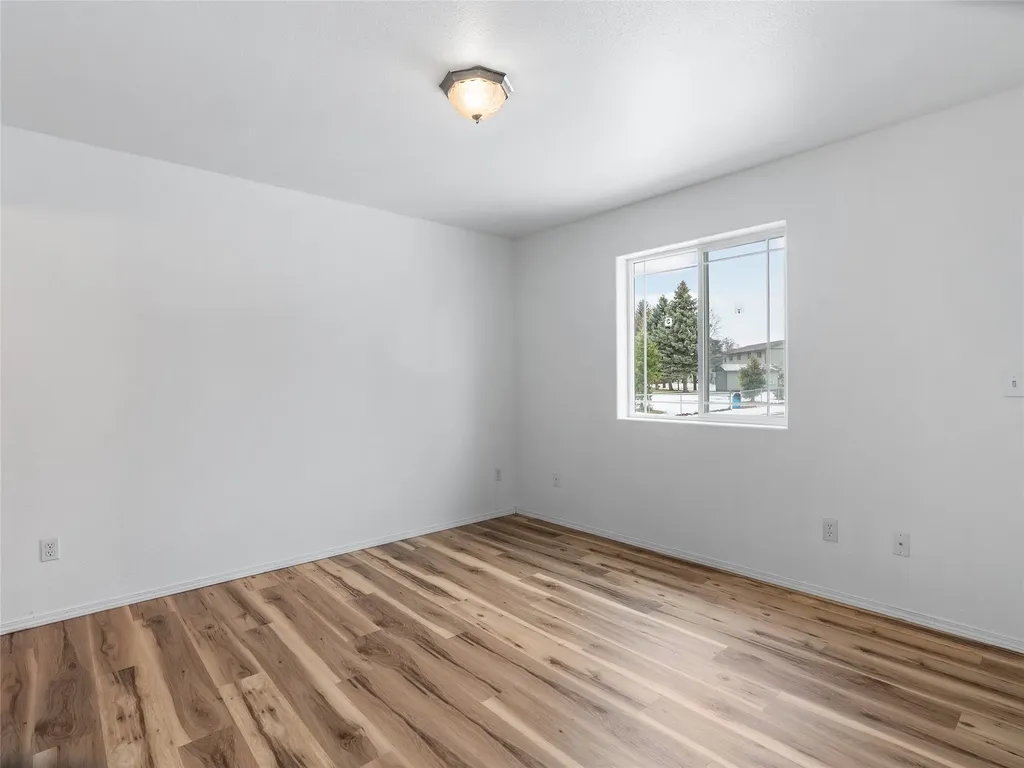 24 Diane Road Columbia Falls MT 59912