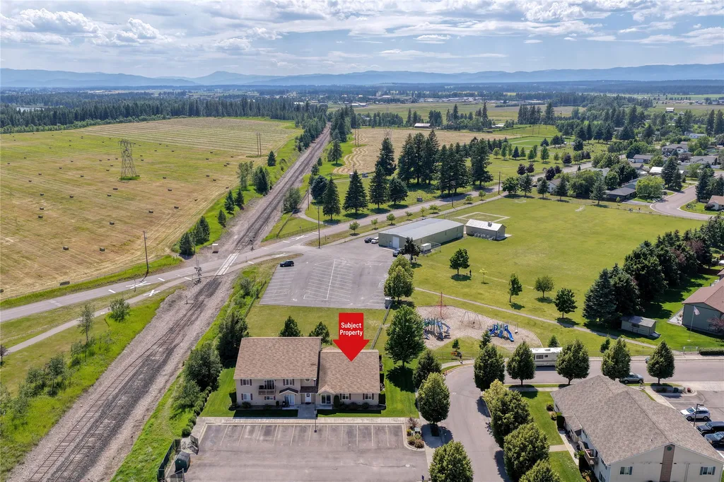 24 Diane Road Columbia Falls MT 59912