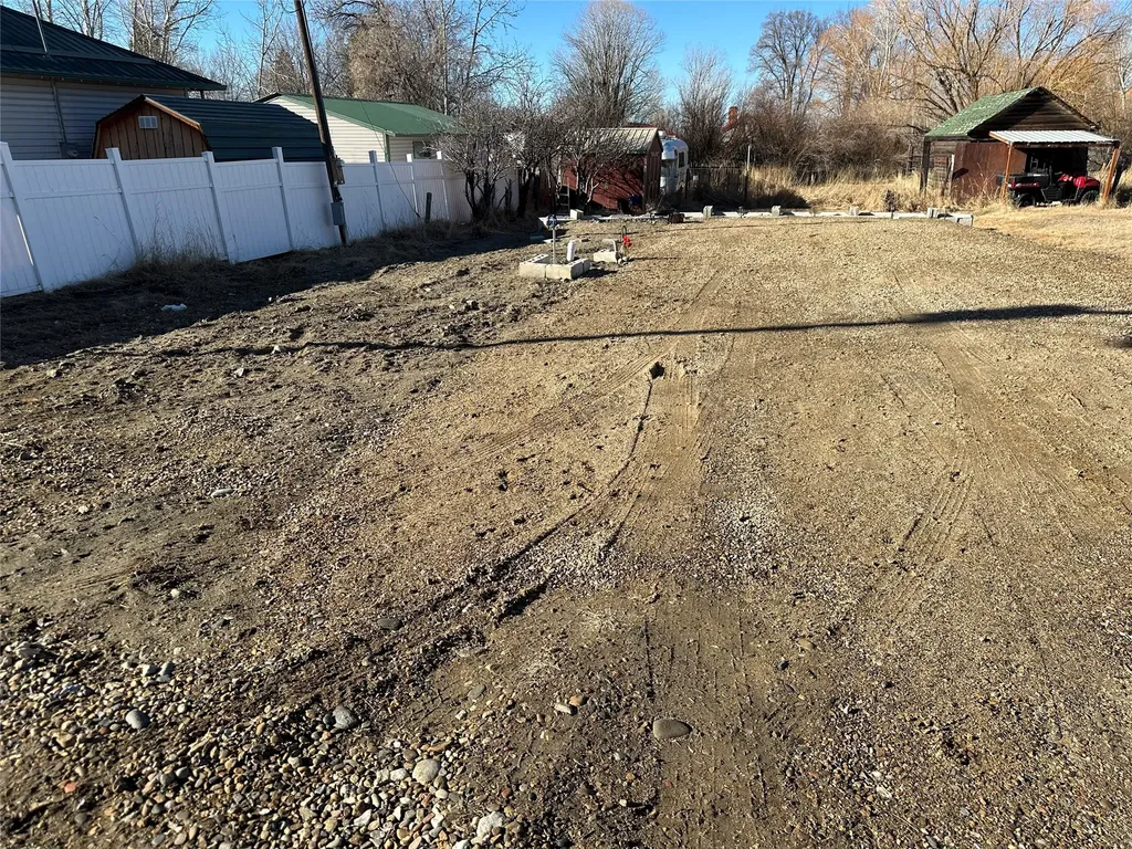 109 Flick Lane Sheridan MT 59749