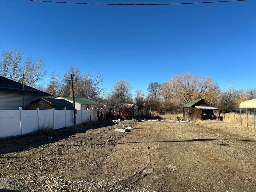 109 Flick Lane Sheridan MT 59749