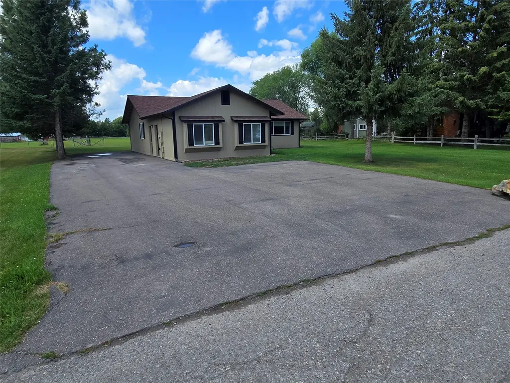 692 Shadow Lane Kalispell MT 59901