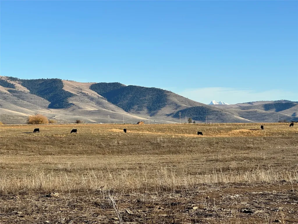 Nhn Red Barn Road Hot Springs MT 59845
