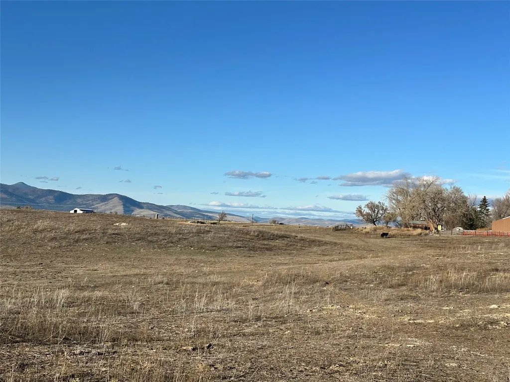 Nhn Red Barn Road Hot Springs MT 59845