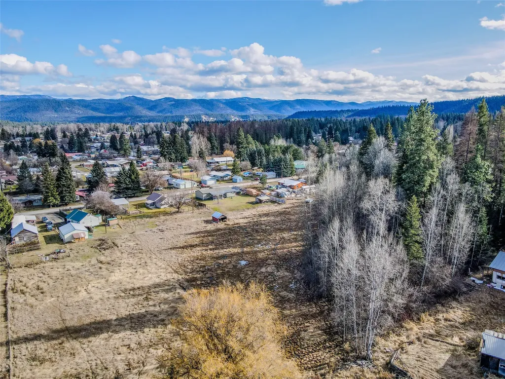82 Pioneer Road Libby MT 59923