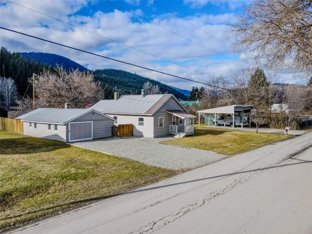 82 Pioneer Road Libby MT 59923