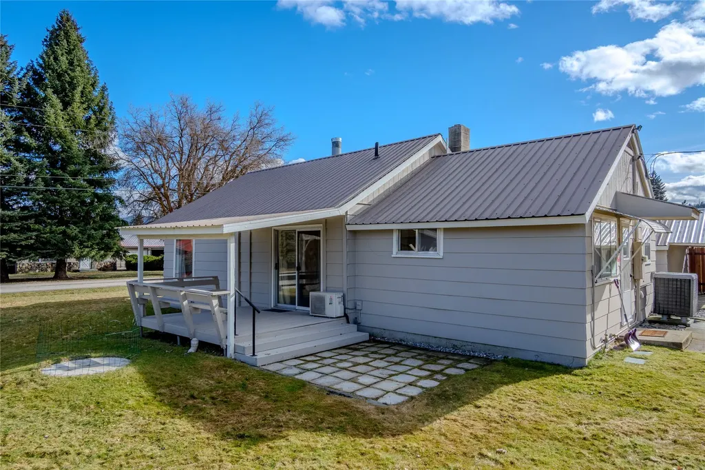 82 Pioneer Road Libby MT 59923
