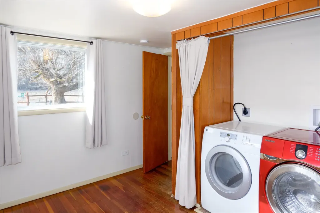 82 Pioneer Road Libby MT 59923