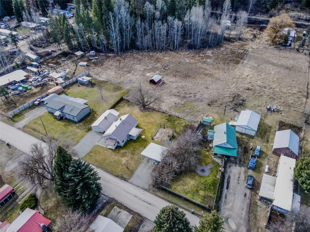 82 Pioneer Road Libby MT 59923