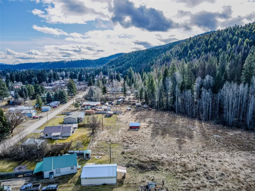 82 Pioneer Road Libby MT 59923