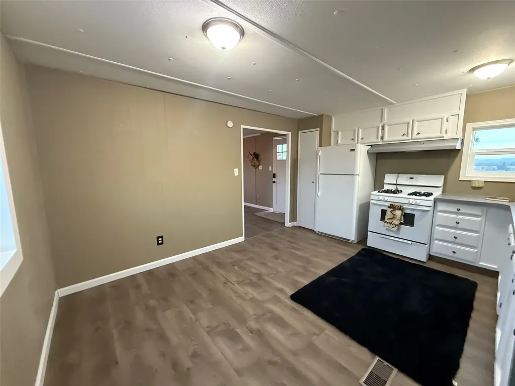 685 5th Avenue Ulm MT 59485