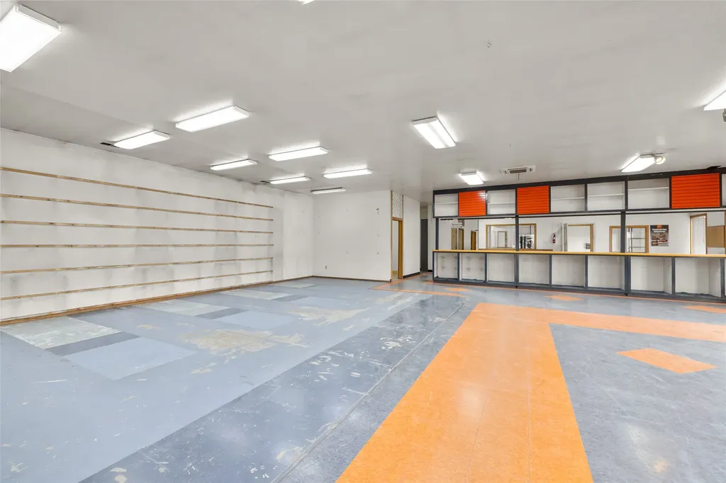 2765 Us Highway 2 W Kalispell MT 59901