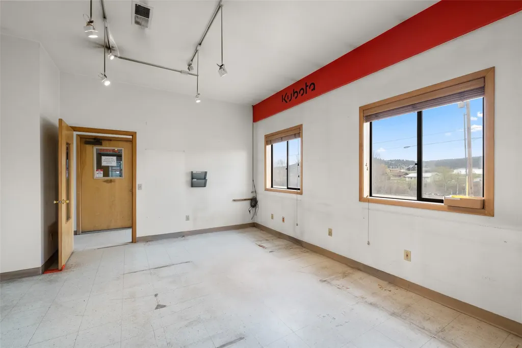 2765 Us Hwy 2 W Kalispell MT 59901