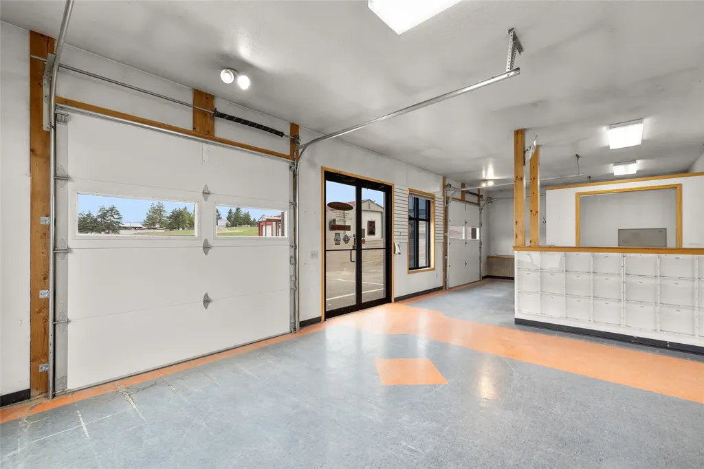 2765 Us Highway 2 W Kalispell MT 59901