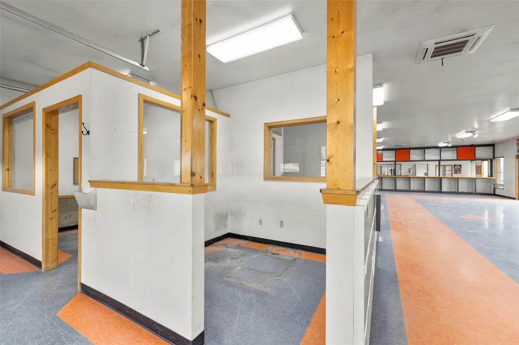 2765 Us Hwy 2 W Kalispell MT 59901