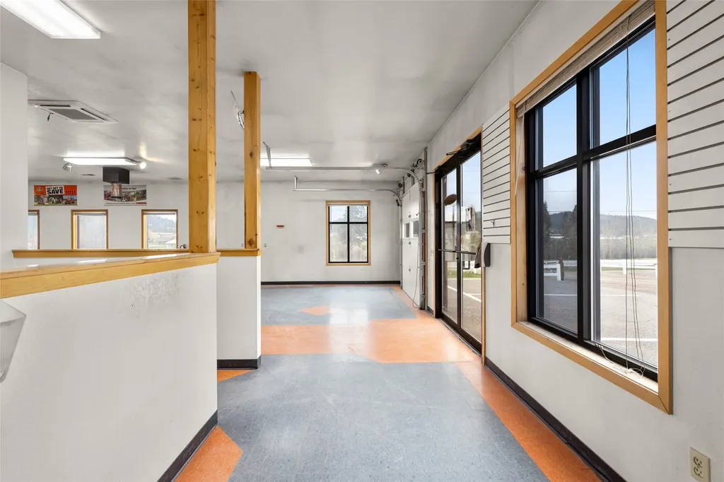 2765 Us Hwy 2 W Kalispell MT 59901