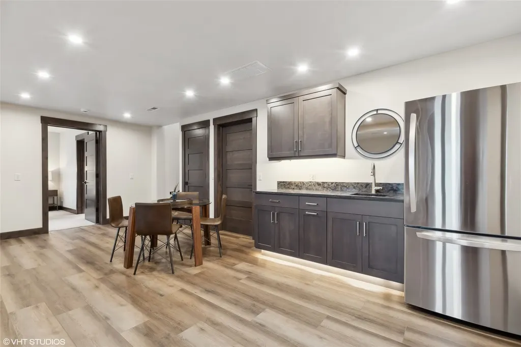 22934 Damaskes Way Rollins MT 59931