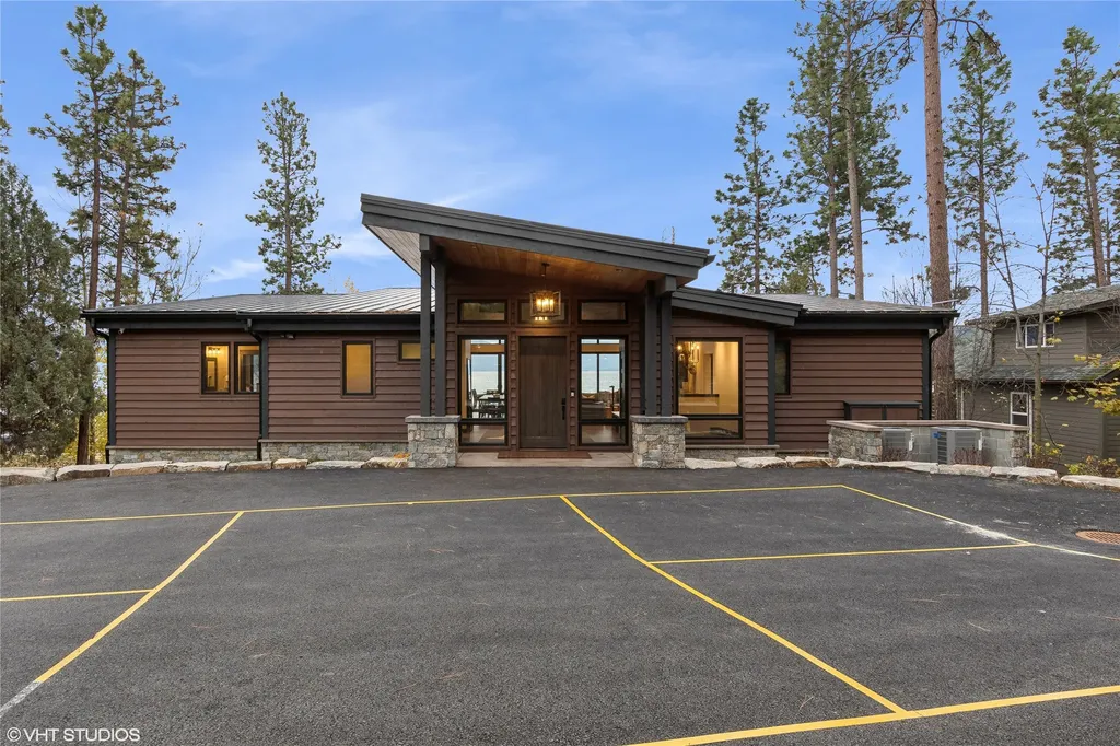22934 Damaskes Way Rollins MT 59931