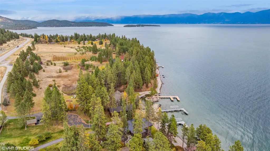 22934 Damaskes Way Rollins MT 59931