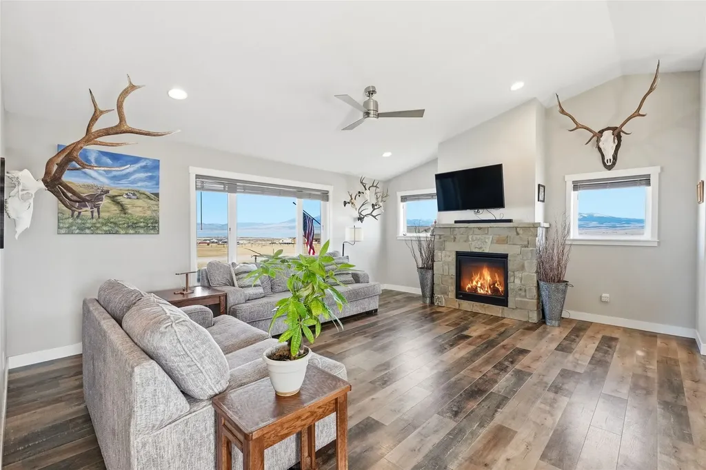 316 Spring Street Townsend MT 59644