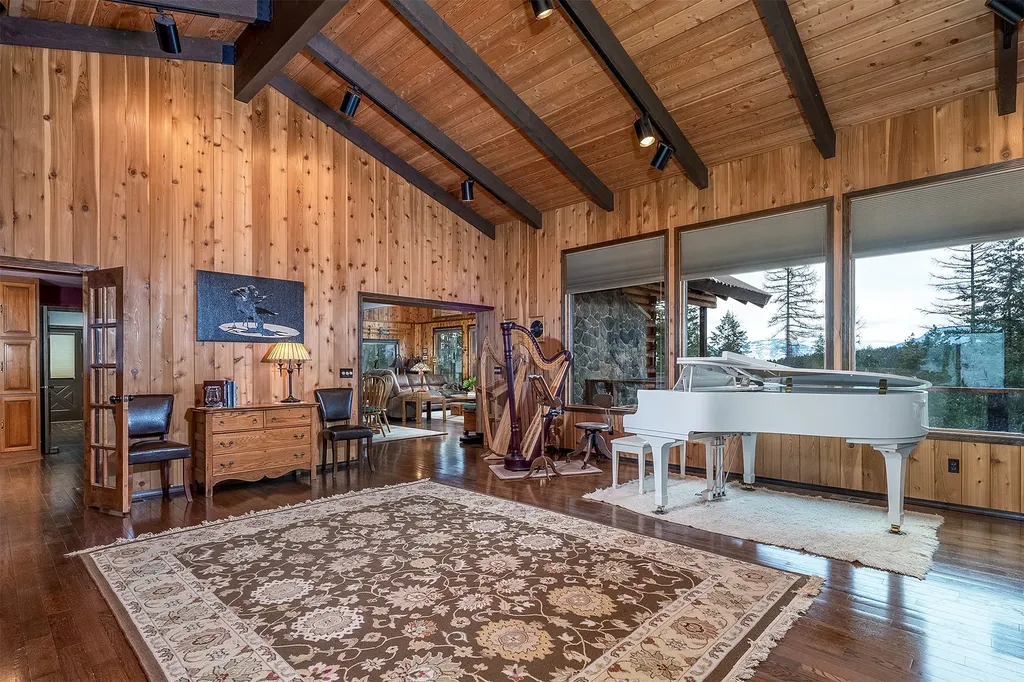 130 Wagon Wheel Road Whitefish MT 59937