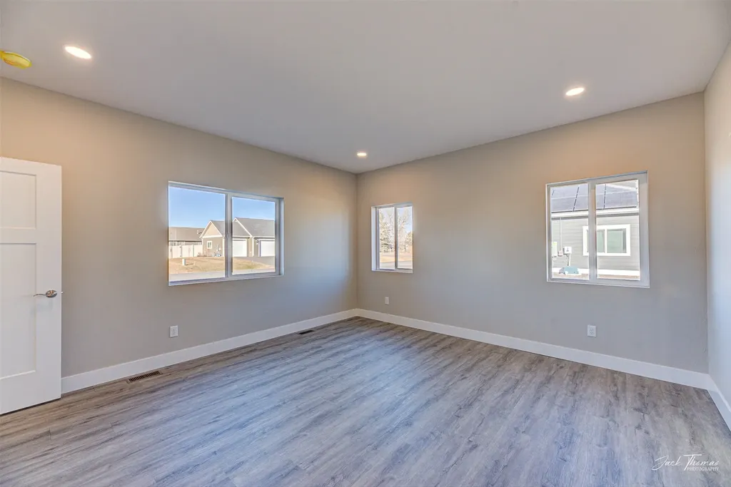 3883 Lovegrass Lane Helena MT 59602