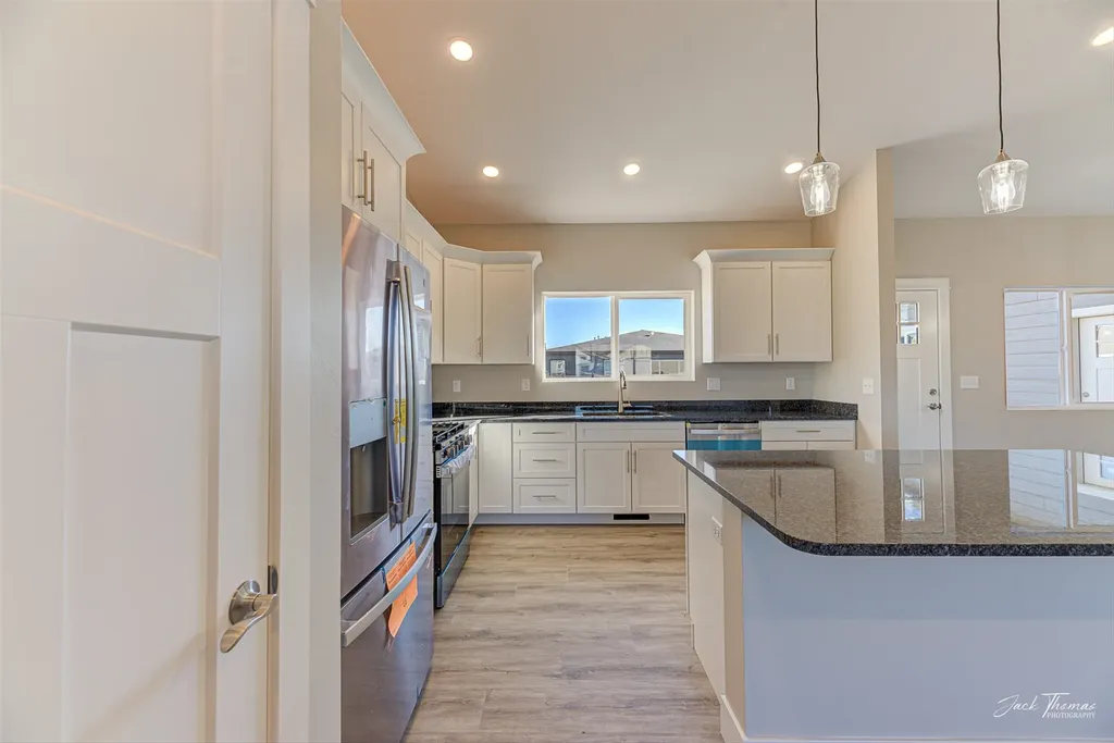 3883 Lovegrass Lane Helena MT 59602