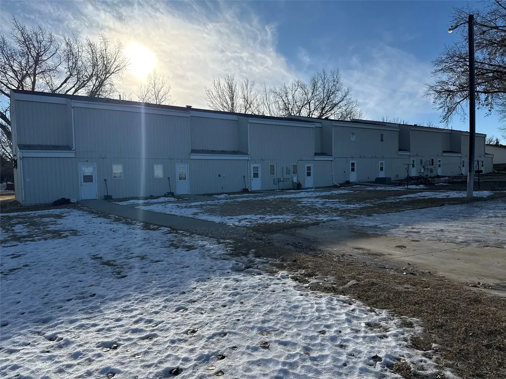 518 W Jefferson Avenue Chester MT 59522