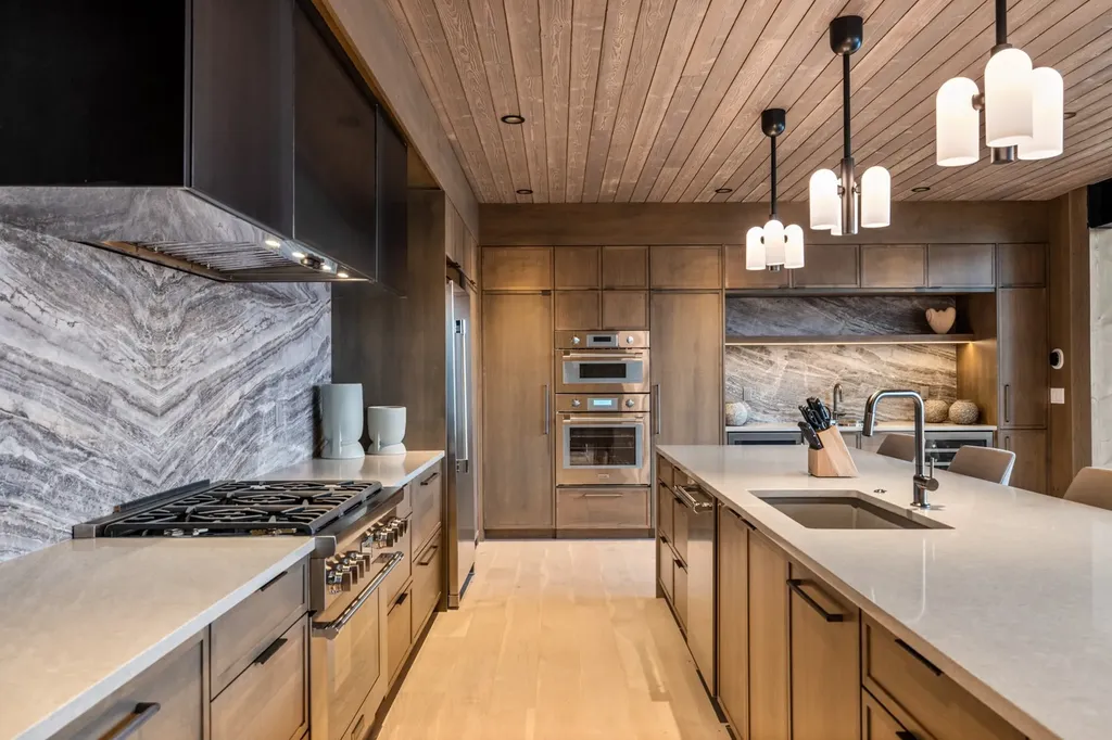 1332 W Lakeshore Drive Whitefish MT 59937