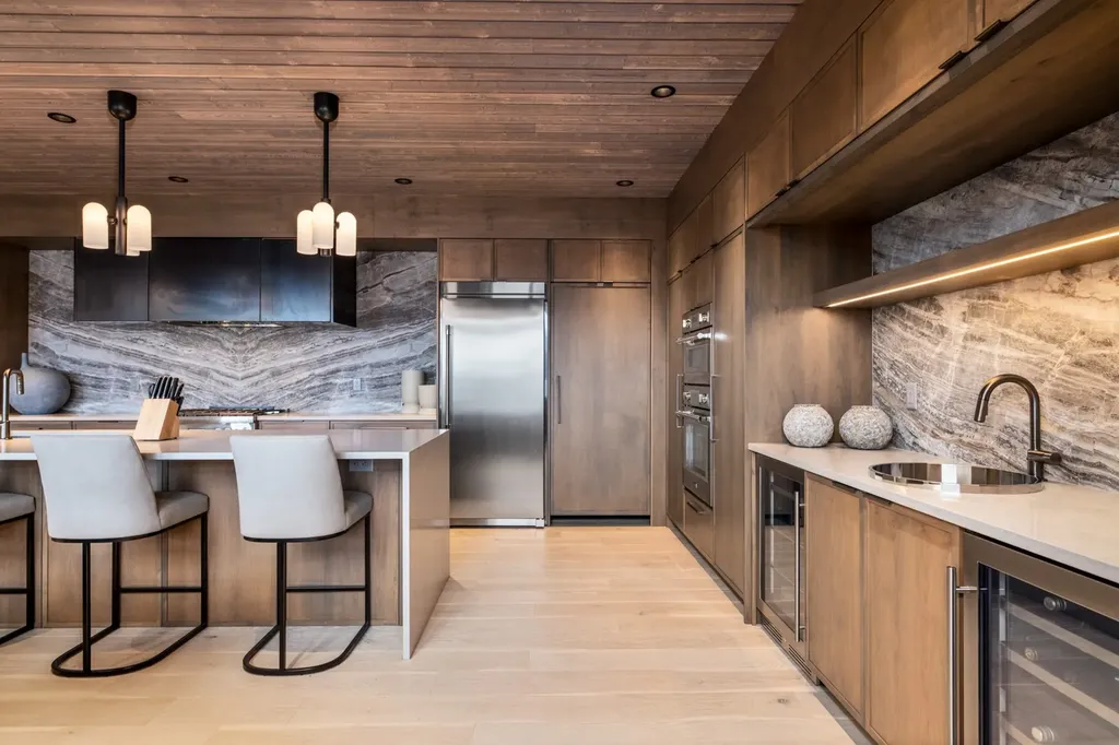 1332 W Lakeshore Drive Whitefish MT 59937