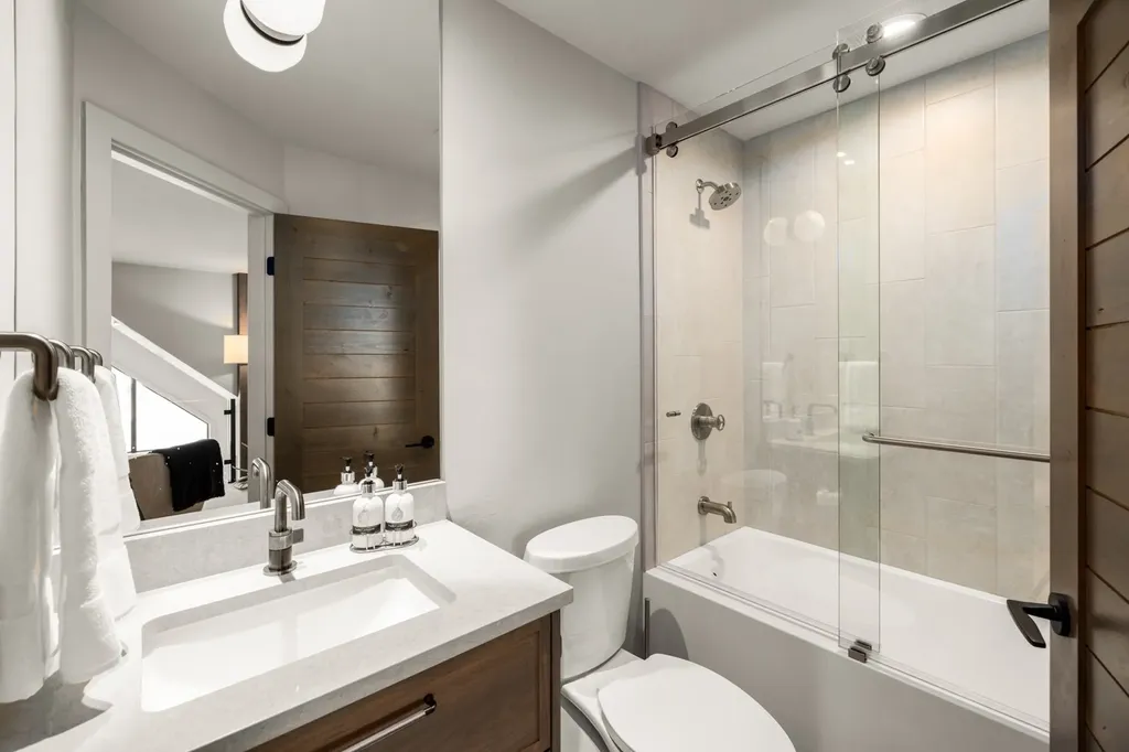 1332 W Lakeshore Drive Whitefish MT 59937