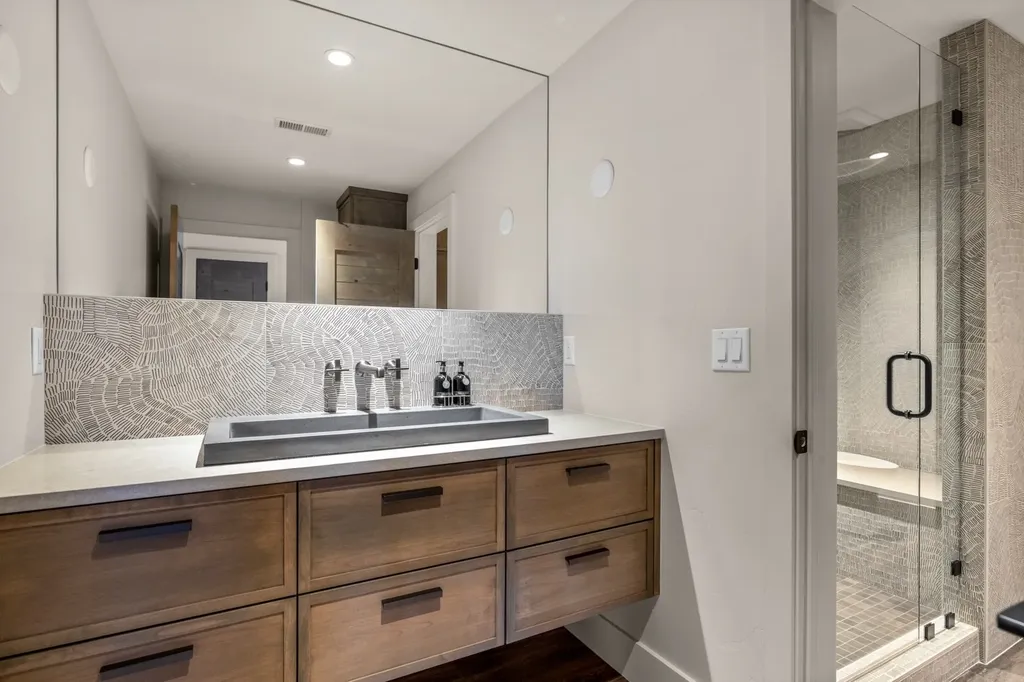 1332 W Lakeshore Drive Whitefish MT 59937