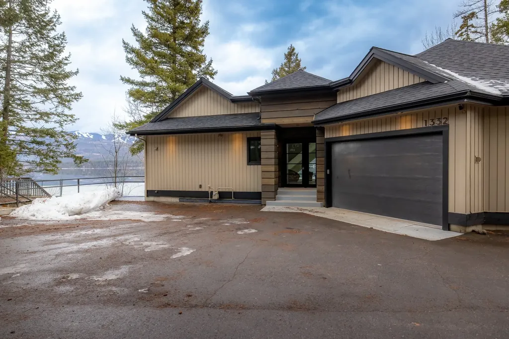 1332 W Lakeshore Drive Whitefish MT 59937