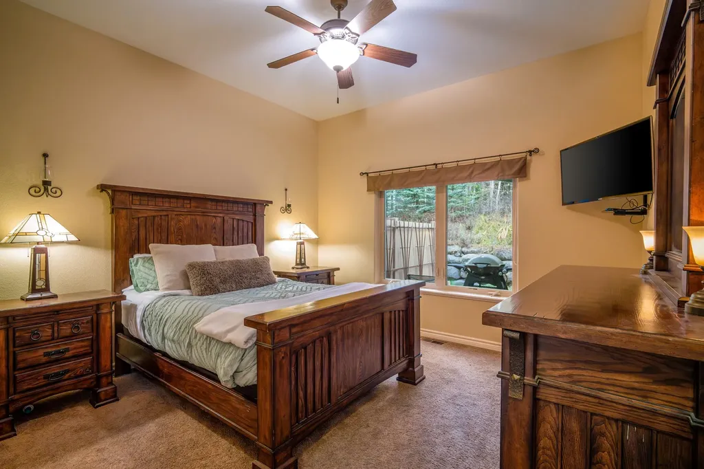 153 Oakmont Loop Columbia Falls MT 59912