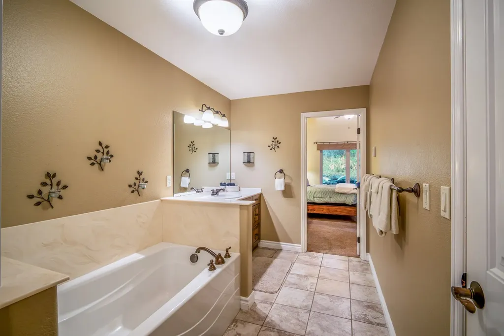 153 Oakmont Loop Columbia Falls MT 59912