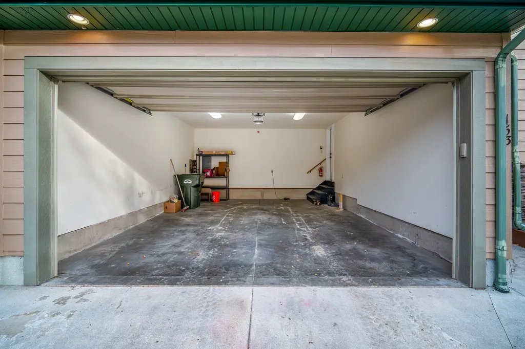 153 Oakmont Loop Columbia Falls MT 59912