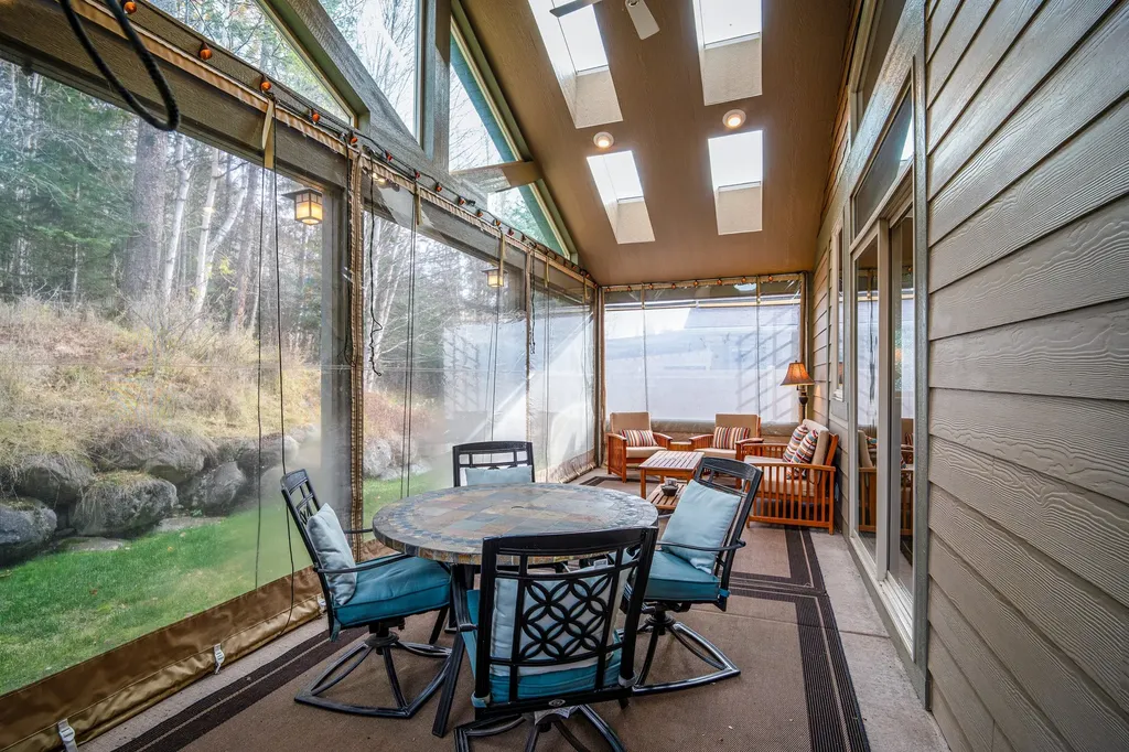 153 Oakmont Loop Columbia Falls MT 59912