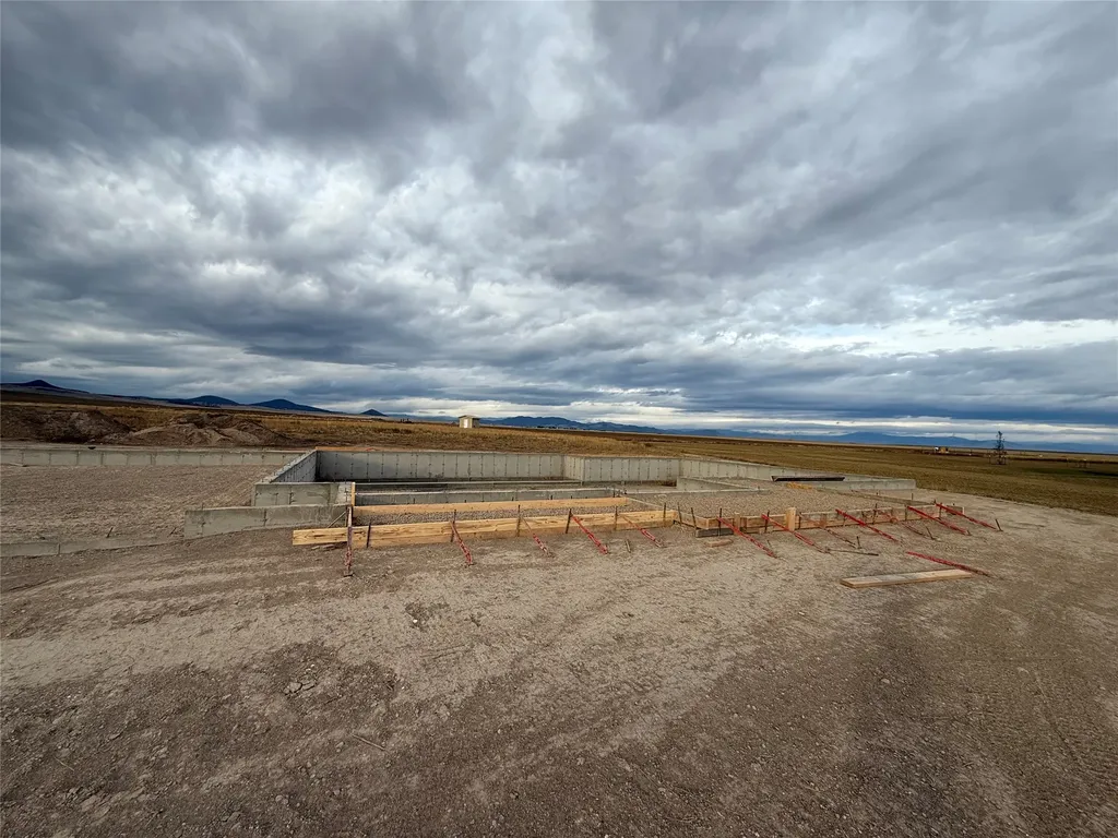 2204 Dryland Loop East Helena MT 59635