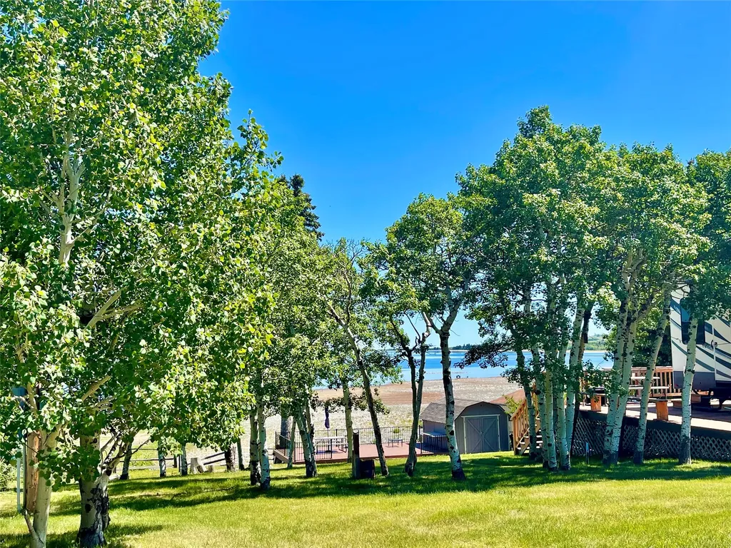 11 W Shore Road Babb MT 59411