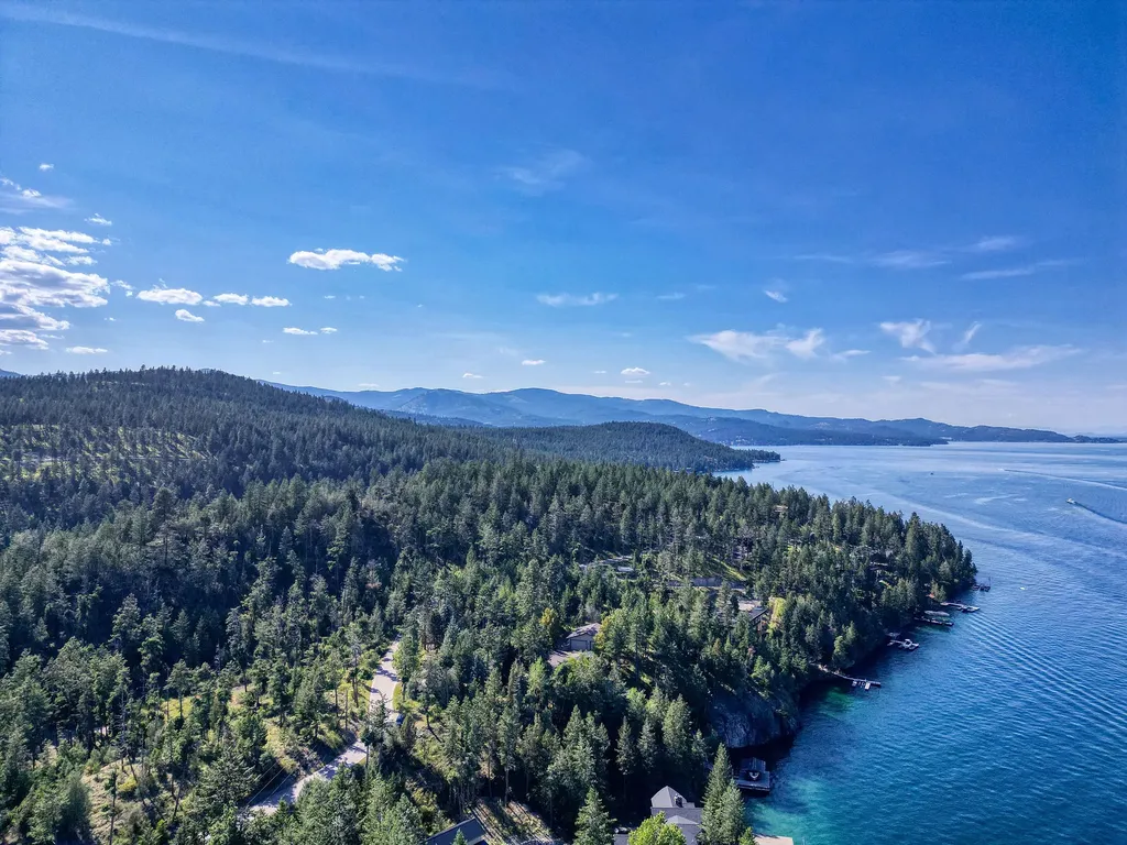 953 Angel Point Road Lakeside MT 59922