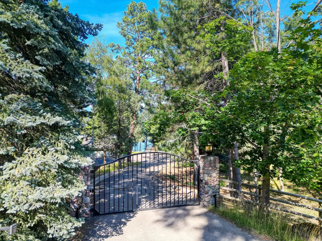 953 Angel Point Road Lakeside MT 59922