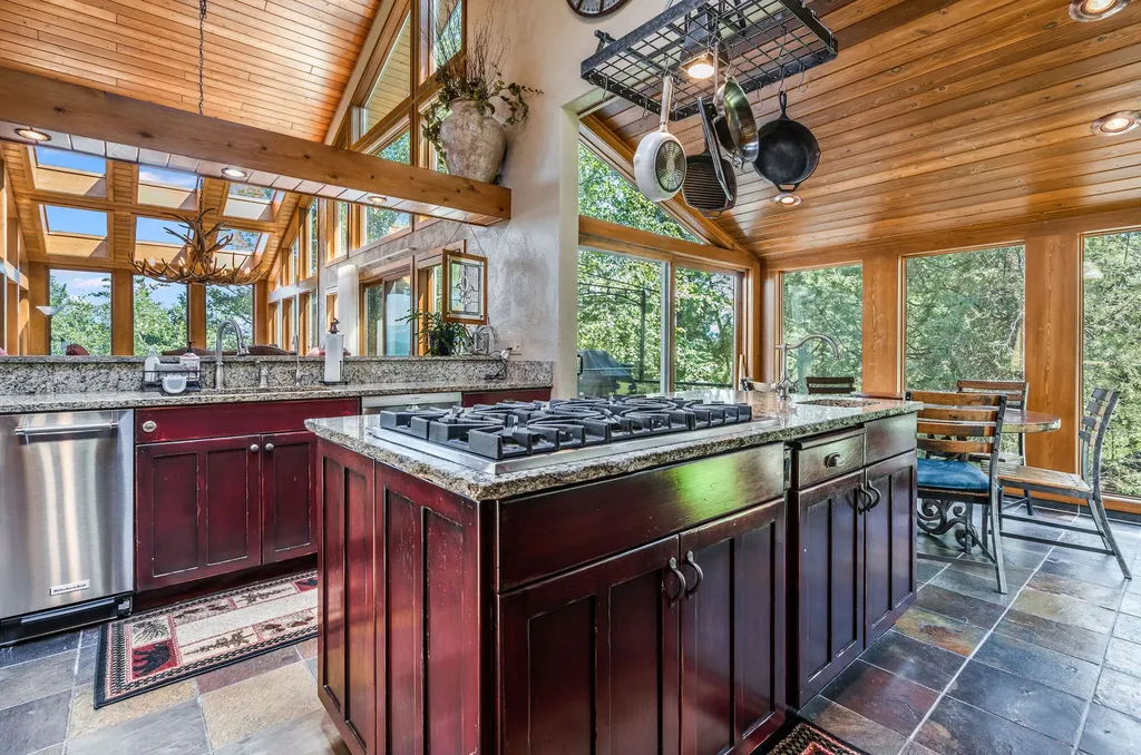953 Angel Point Road Lakeside MT 59922