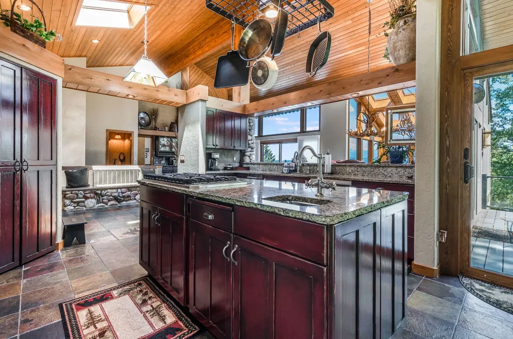 953 Angel Point Road Lakeside MT 59922