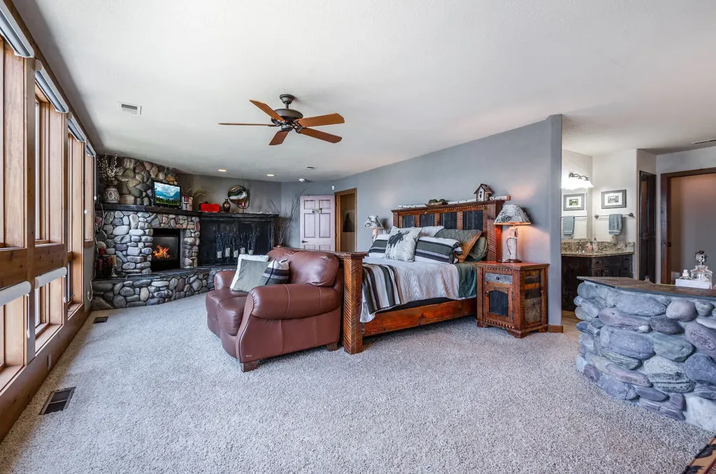 953 Angel Point Road Lakeside MT 59922