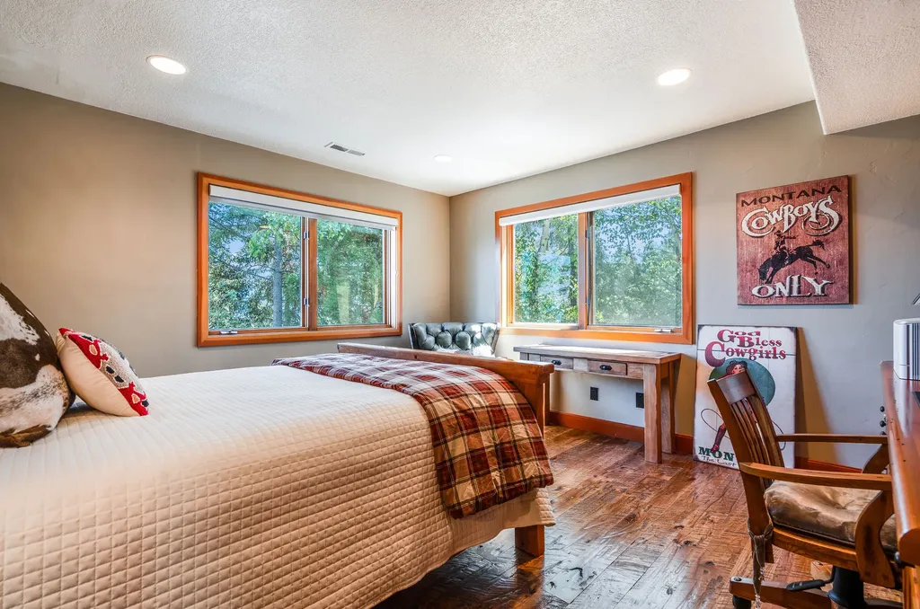 953 Angel Point Road Lakeside MT 59922